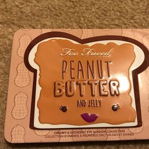 Too faced peanut butter and jelly eye shadow